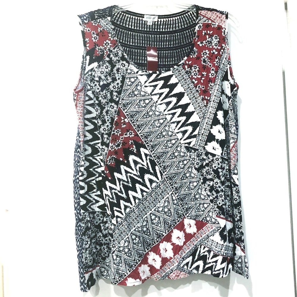 AVENUE 14/16 navy red white pattern top